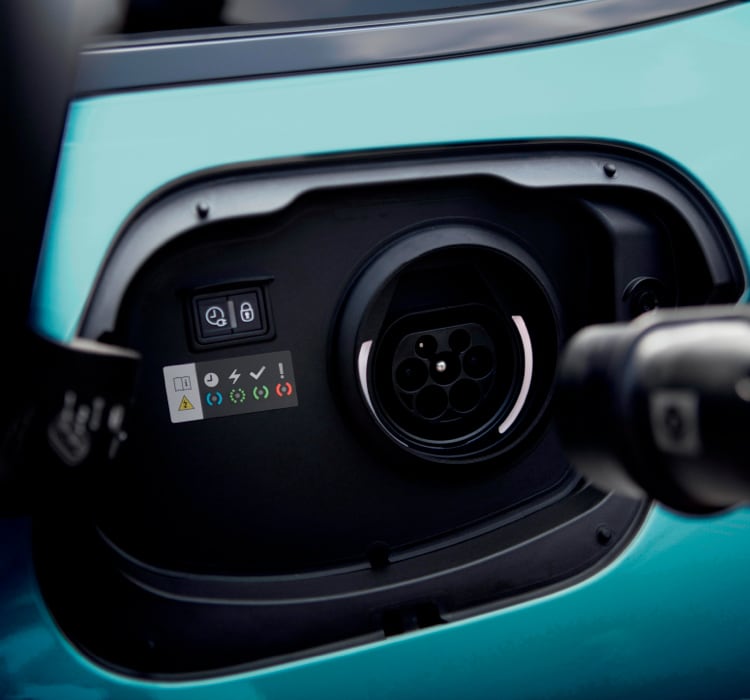 PEUGEOT 308 SW plug-in hybrid: nabíjanie